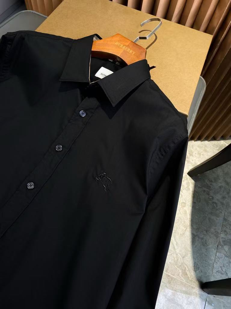 Women‘s Burberry Poplin Shirt - Slim Fit Long Sleeve Cotton Top