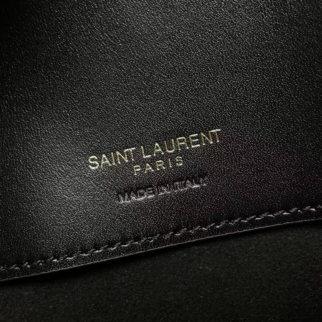 YSL LE 5À7 Bucket Bag