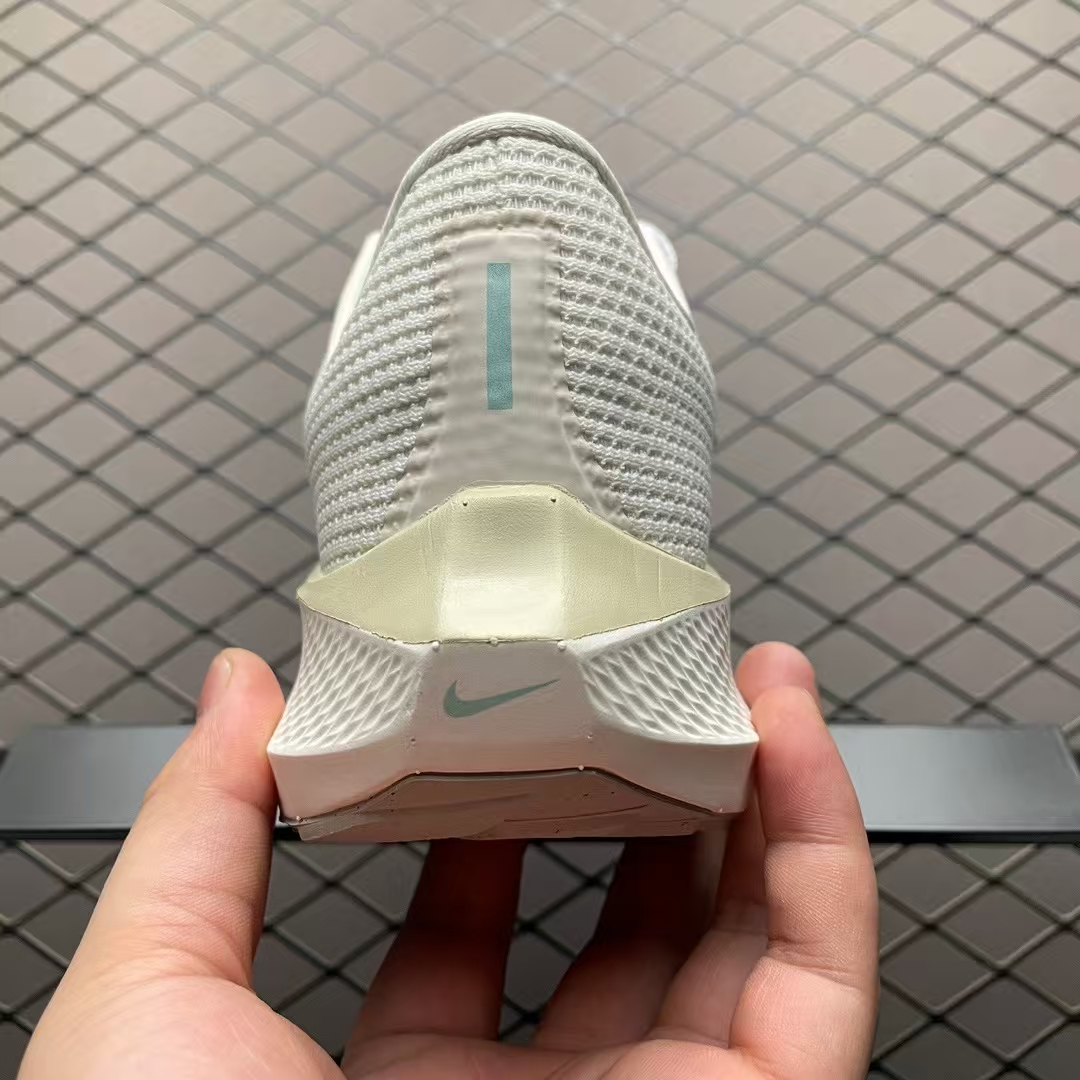 Nike Air Zoom Pegasus 40 Pale Yellow & White | Breathable Cushioned Running Shoes