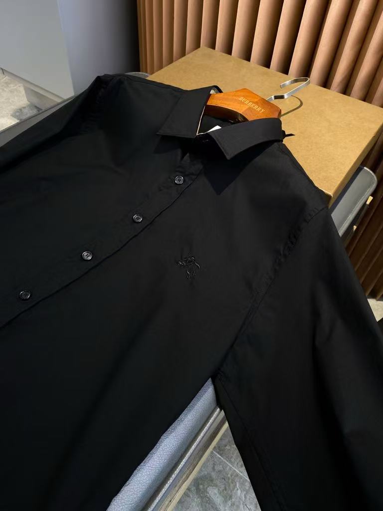 Women‘s Burberry Poplin Shirt - Slim Fit Long Sleeve Cotton Top