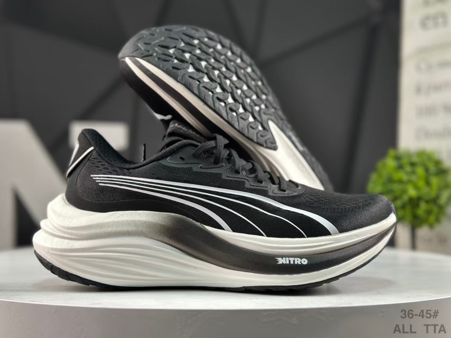 Puma Deviate Nitro 3 Black & White | Comfort Anti-Slip Low-Top Casual Running Shoes