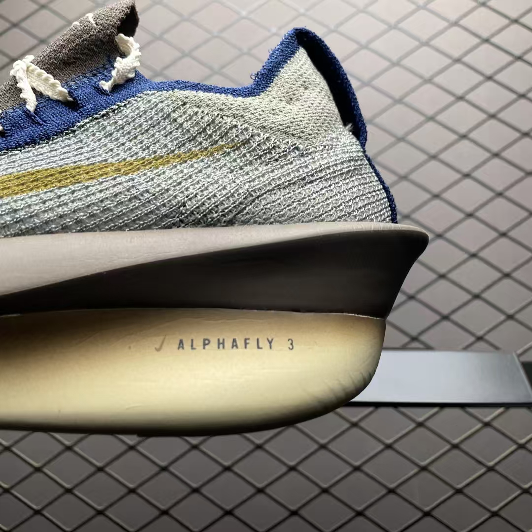 Nike Alphafly 3 Light Grey & Blue | Racing & Tempo Running Shoes