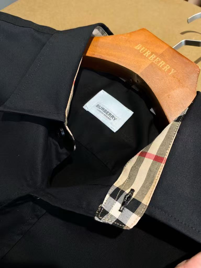 Women‘s Burberry Poplin Shirt - Slim Fit Long Sleeve Cotton Top