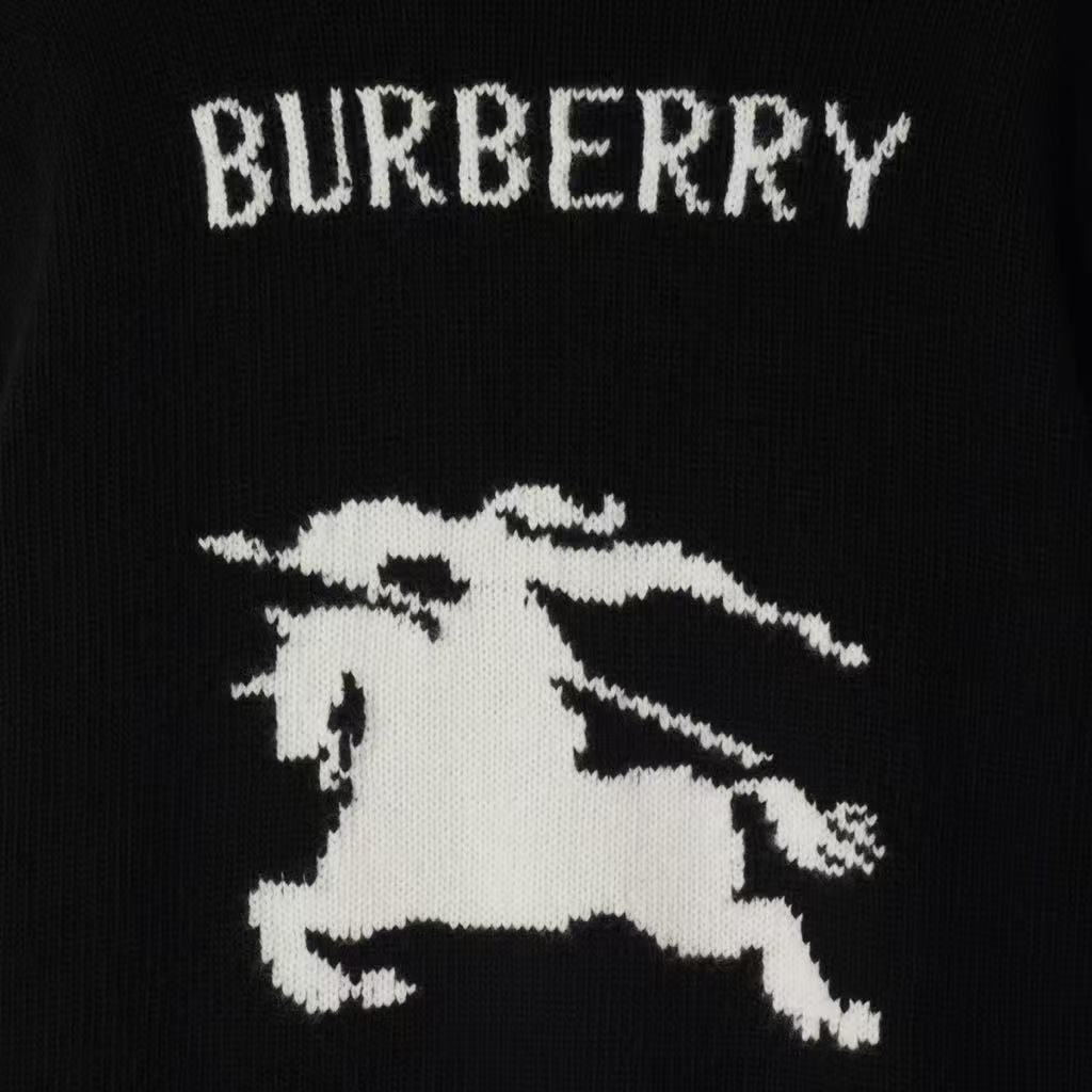 Burberry equestrian knight logo wool and cashmere knitted sweater