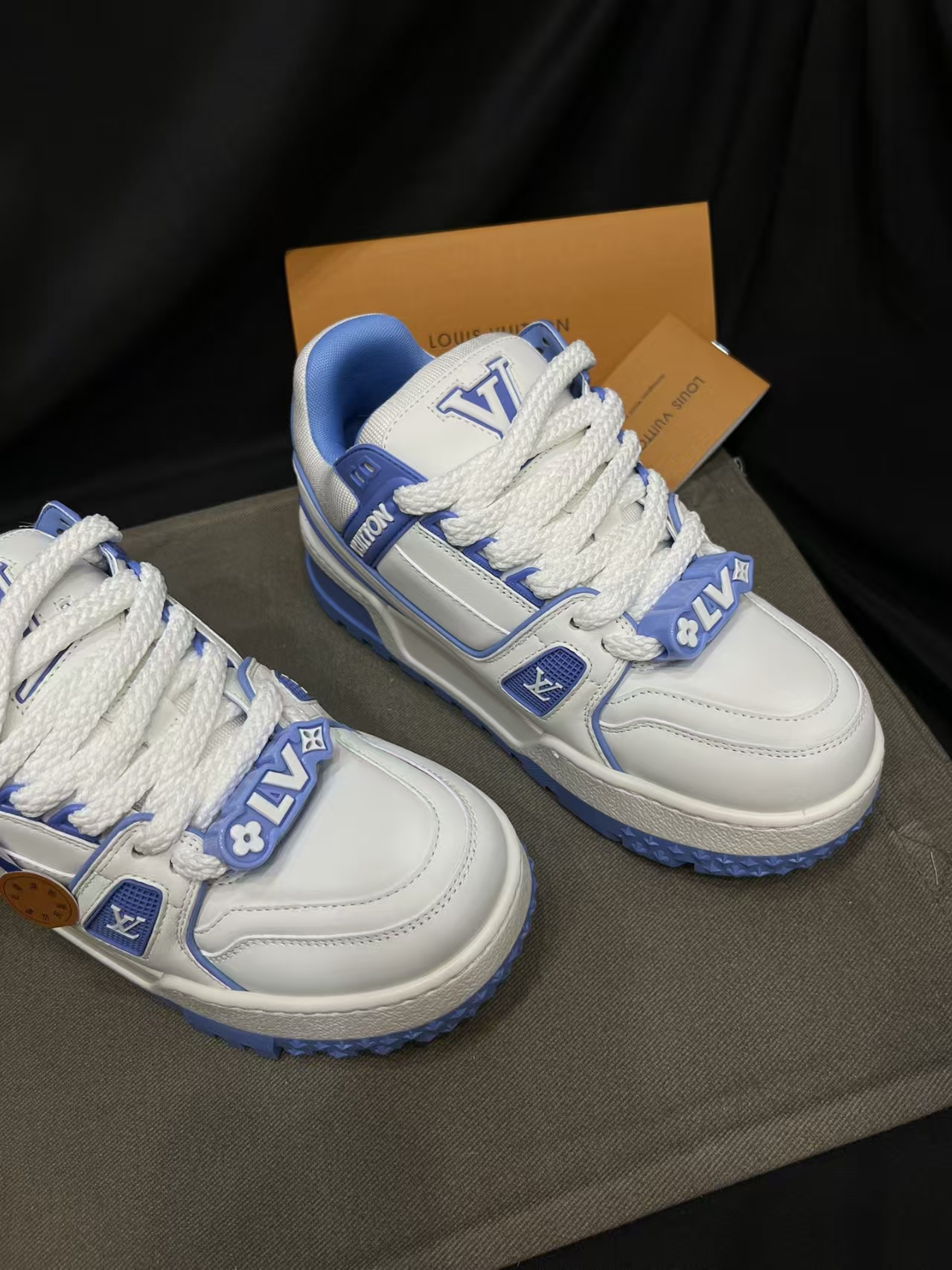 LOUIS VUITTON Trainer White & Sky Blue | Chunky Bread Shoe