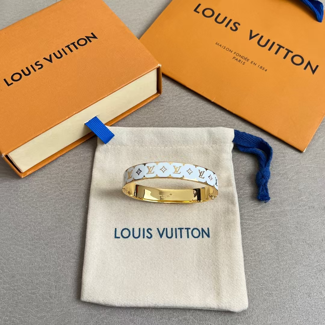 LOUIS VUITTON Bracelet