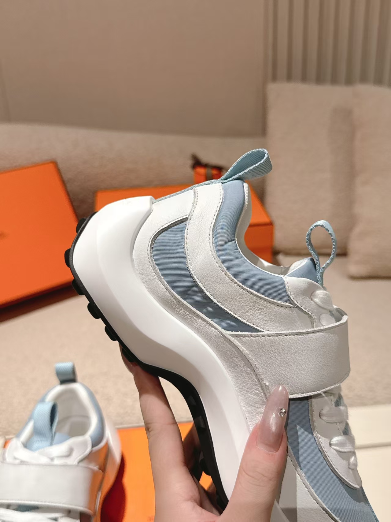 HERMÈS Loop White & Light Blue Calfskin Casual Sneaker