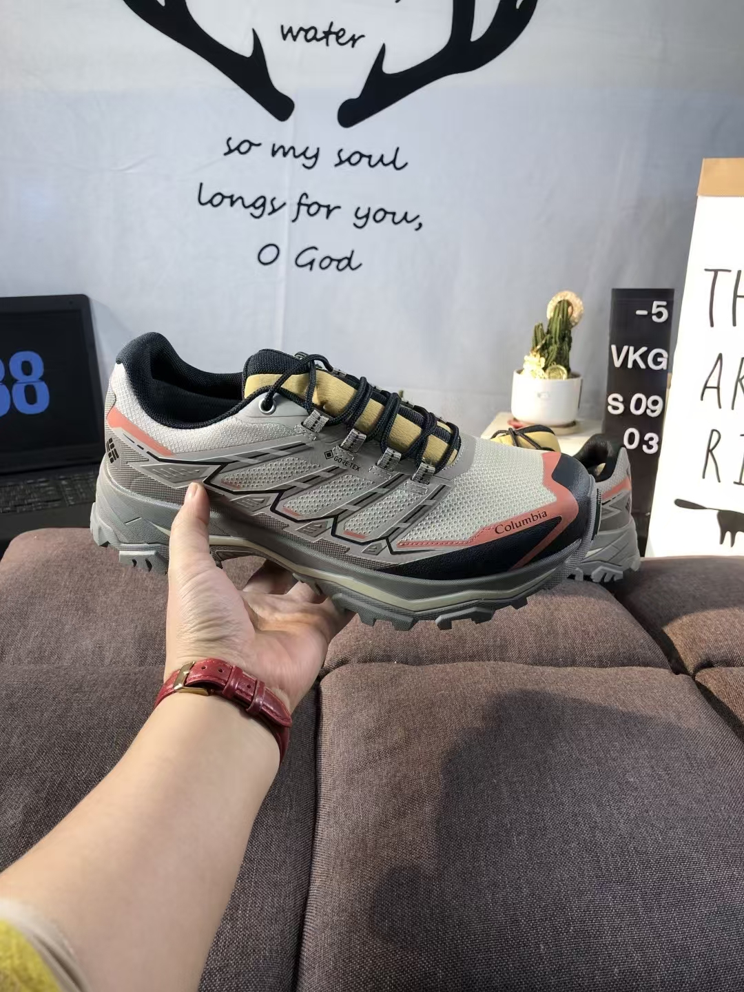 Columbia Men's Hiking Shoes Olive Green & Beige | Casual Outdoor Trail Walking Shoes