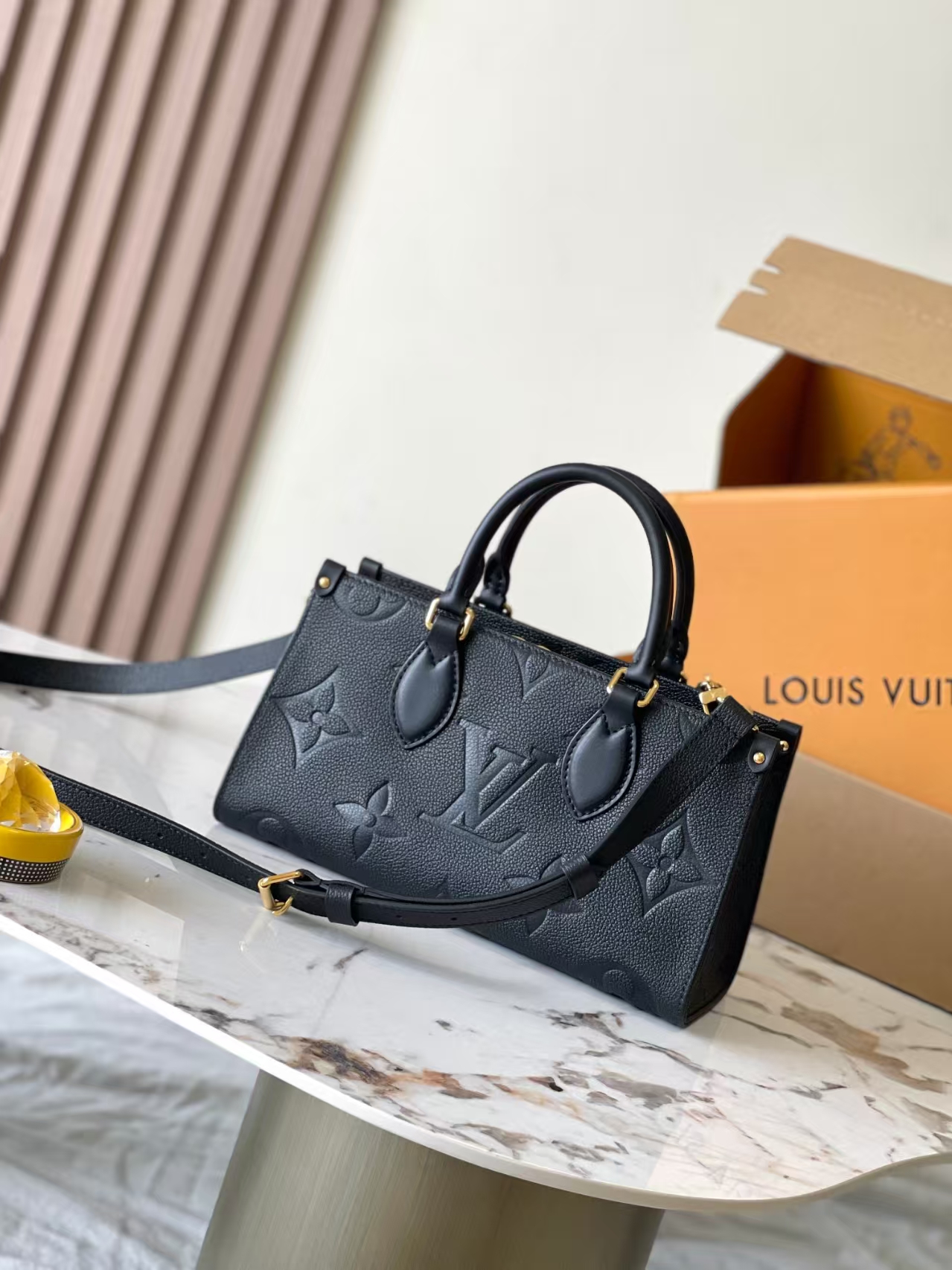 Louis Vuitton OnThego Small Handbag
