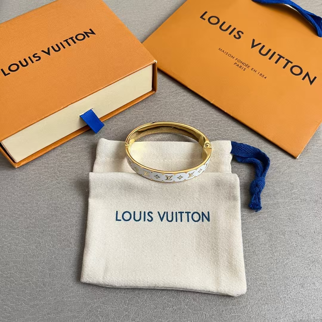 LOUIS VUITTON Bracelet