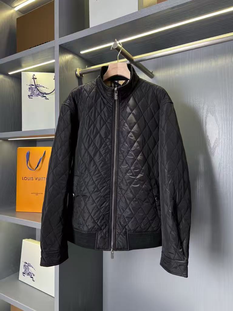 Black Burberry Quilted Nylon Jacket - Lightweight Packable Puffer Vest Coat