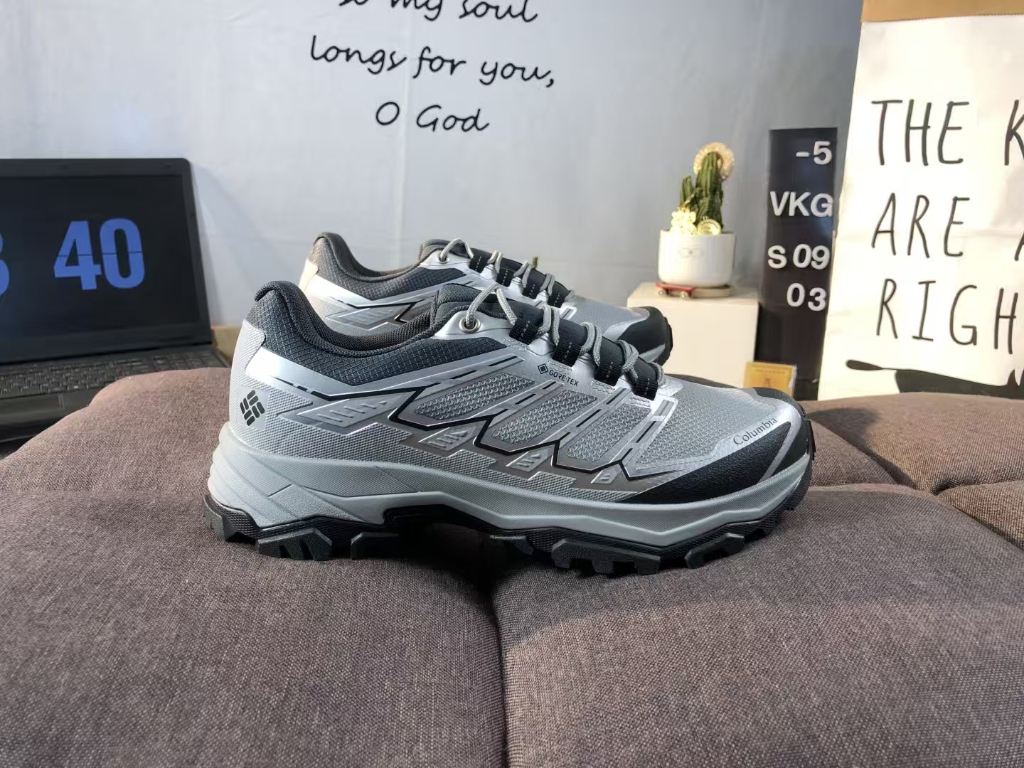 Columbia Men's Hiking Shoes Silver Grey | Casual Outdoor Trail Walking Shoes