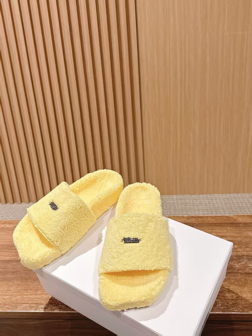 Maison Margiela New Arrival Chunky Flat-Toe Faux Fur Slipper in Bright Yellow