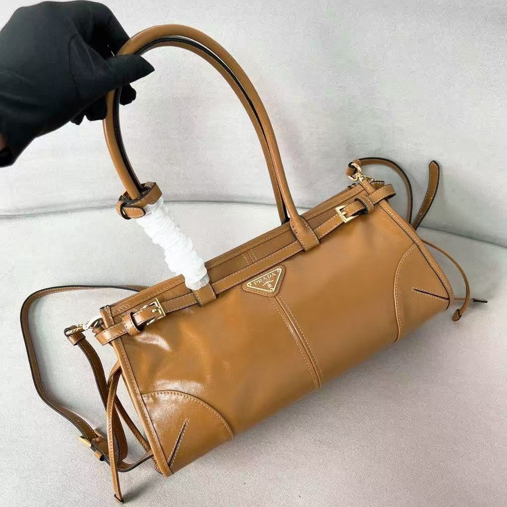 Prada Bonnie leather handbag