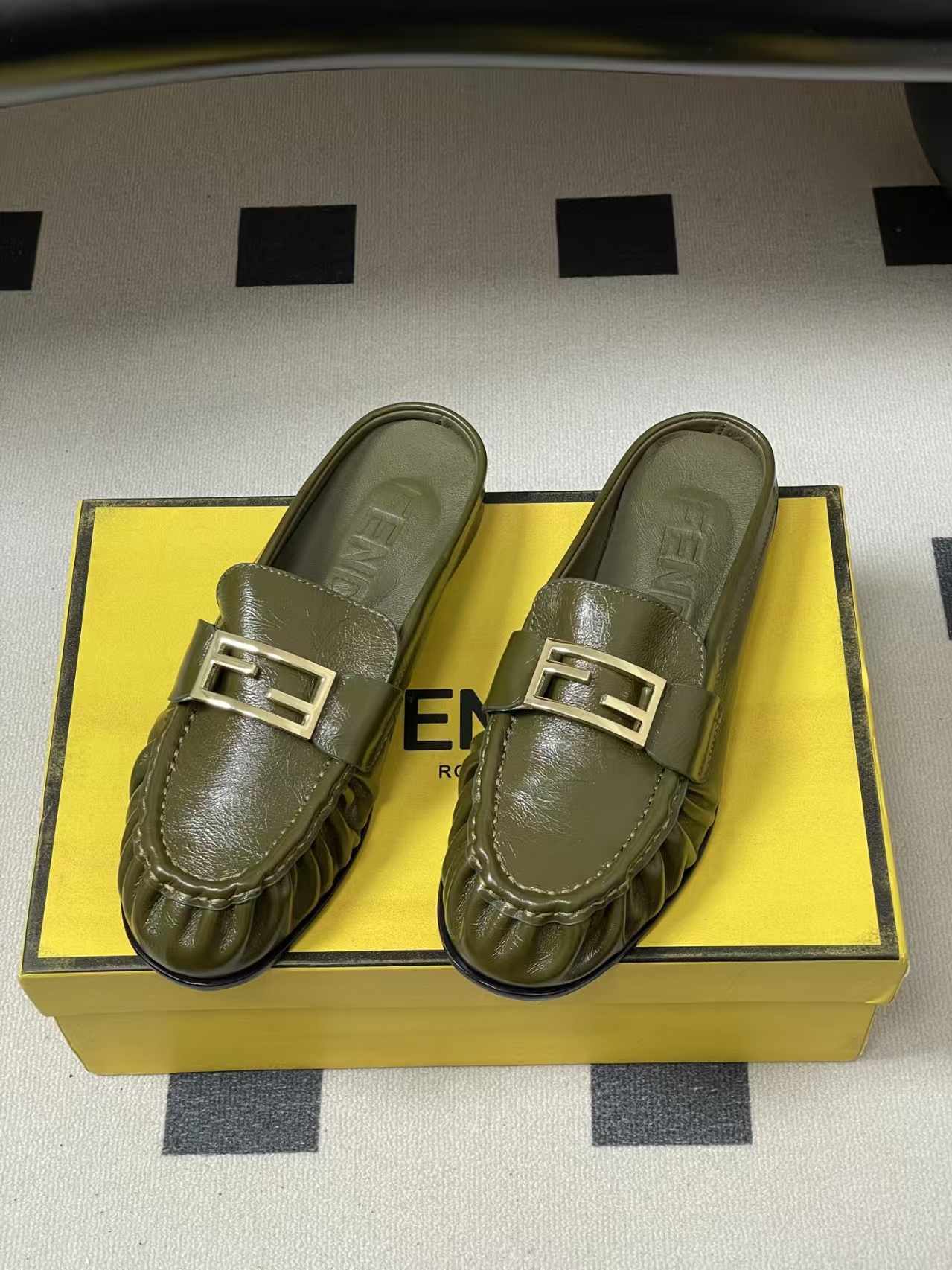 FENDI Baguette Crinkle Round-Toe Retro Loafer Mule in Green Leather