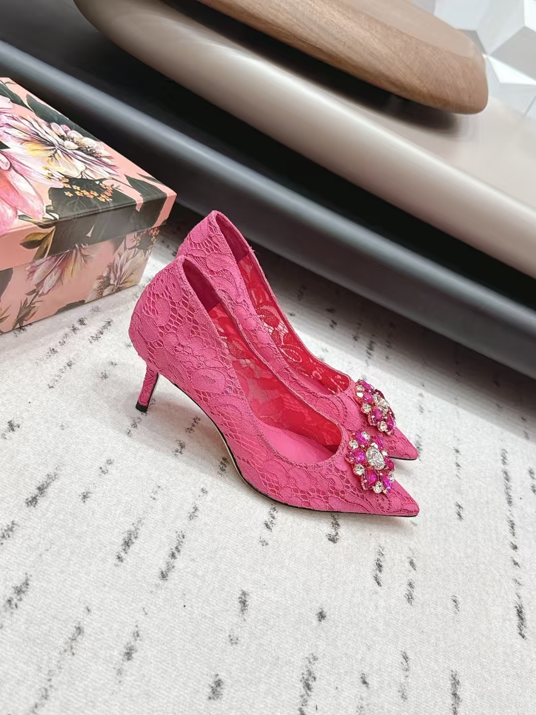Dolce & Gabbana 6.5cm Fuchsia Pointed-Toe Crystal Buckle Lace High Heel Pump