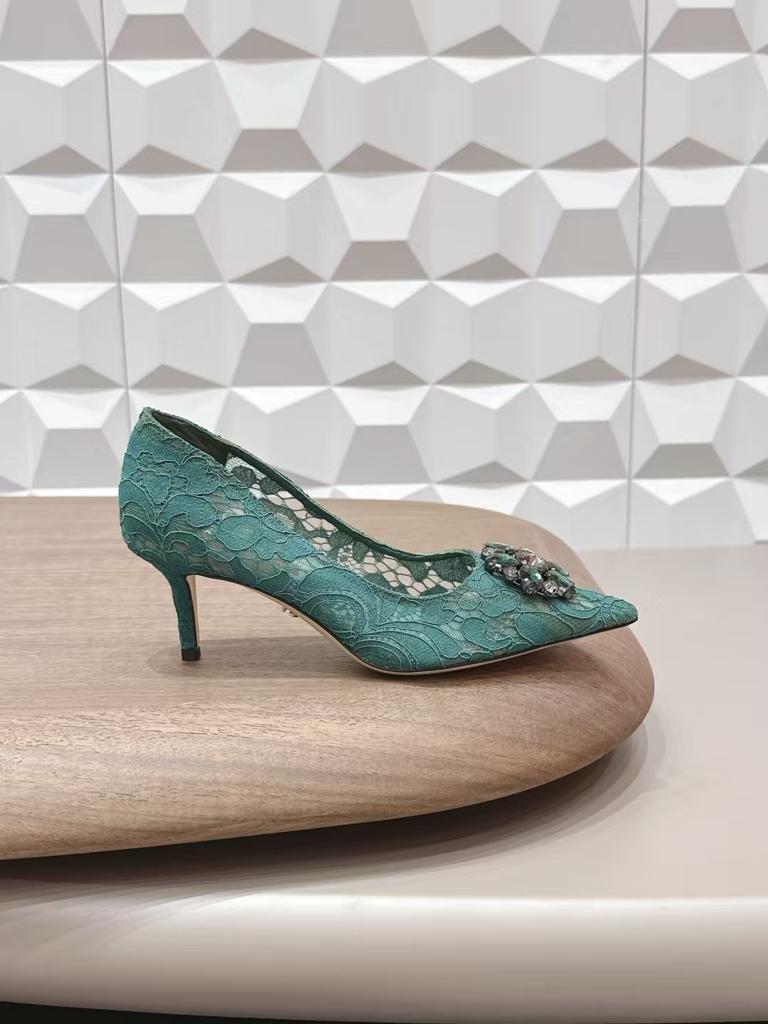 Dolce & Gabbana 6.5cm Green Pointed-Toe Crystal Buckle Lace High Heel Pump