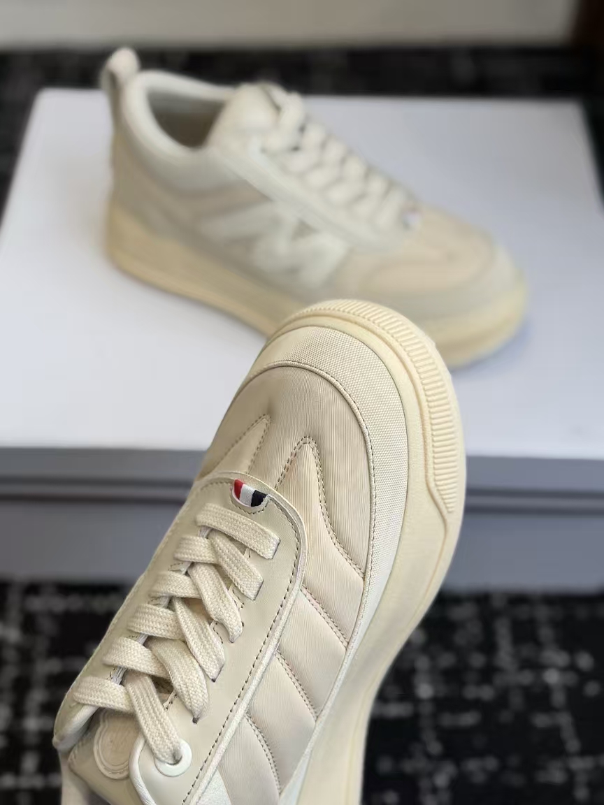 Moncler Altive Sneakers in Beige | Vibram® Megagrip Outsole