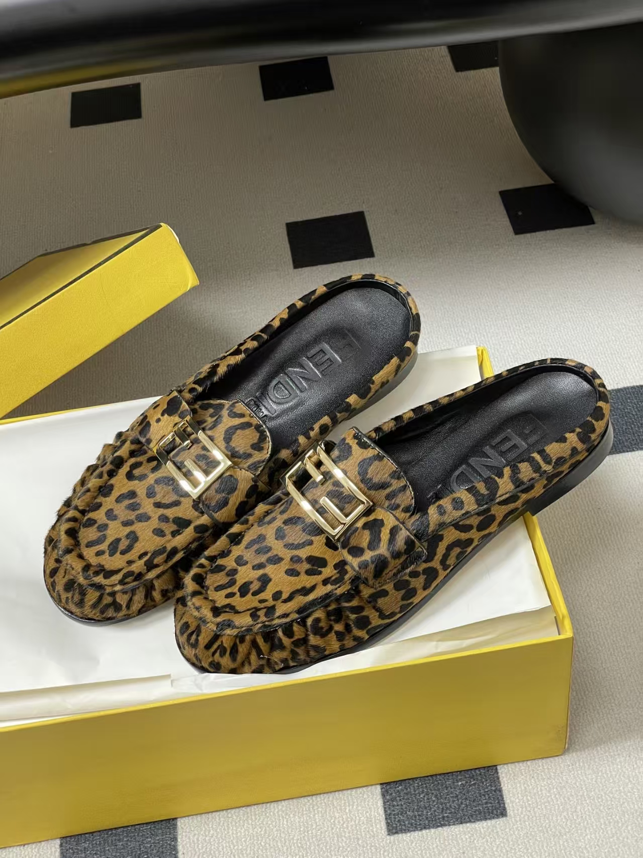 FENDI Baguette Crinkle Round-Toe Retro Loafer Mule in Leopard Print Leather