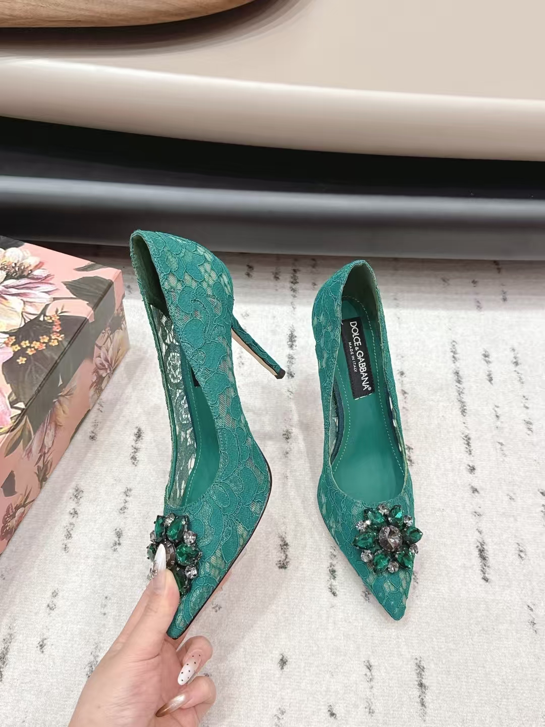 Dolce & Gabbana 9.5cm Green Pointed-Toe Crystal Buckle Lace High Heel Pump