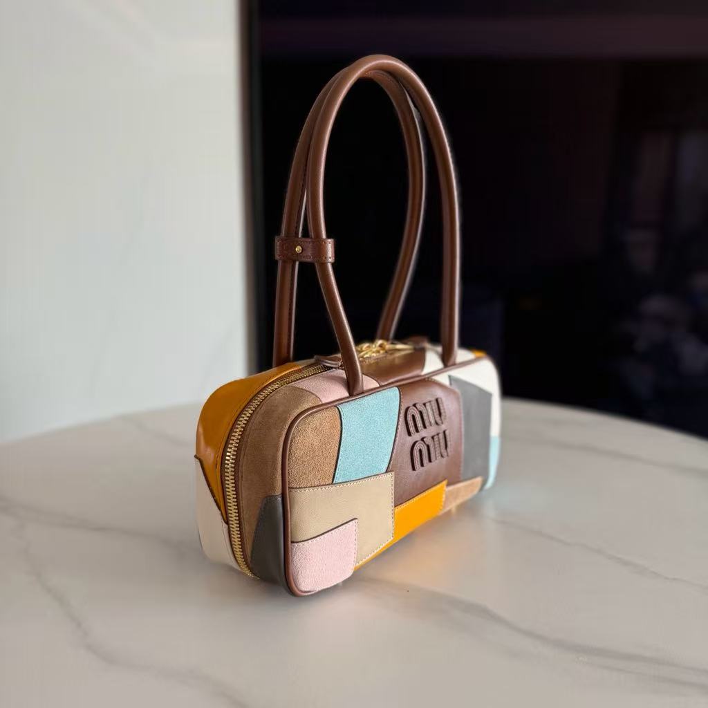 miuimiu Beau Leather-Strapped Handbag