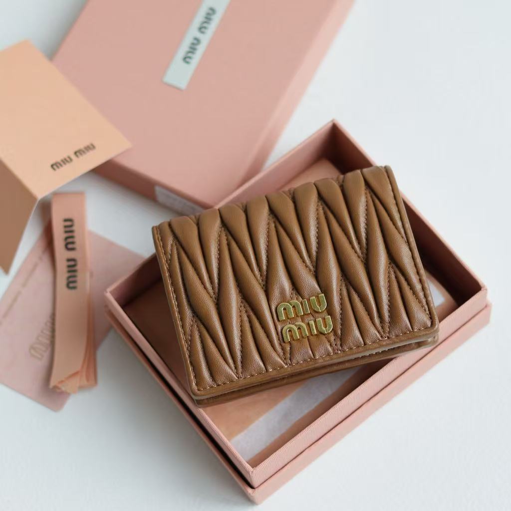 MIUMIU Matelassé Soft Lambskin Small Money Clip