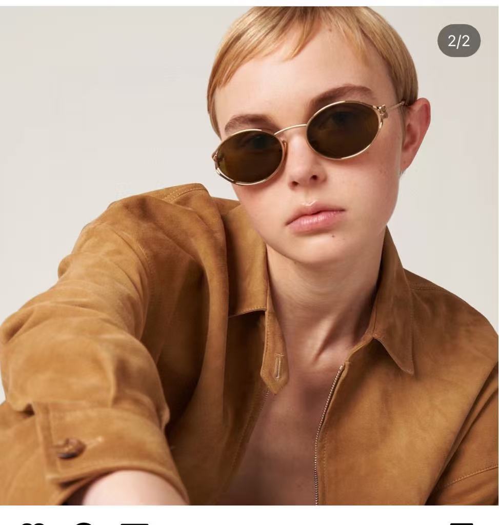 Miu Miu Logo sunglasses