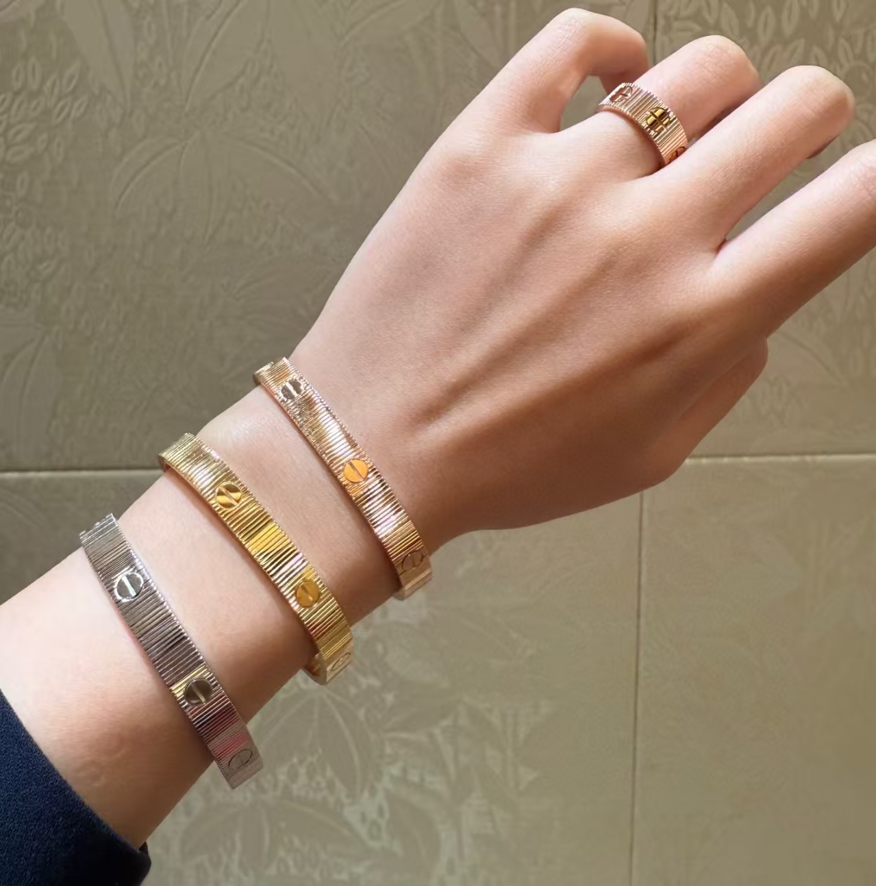 Cartier LOVE Unlimited Bracelet