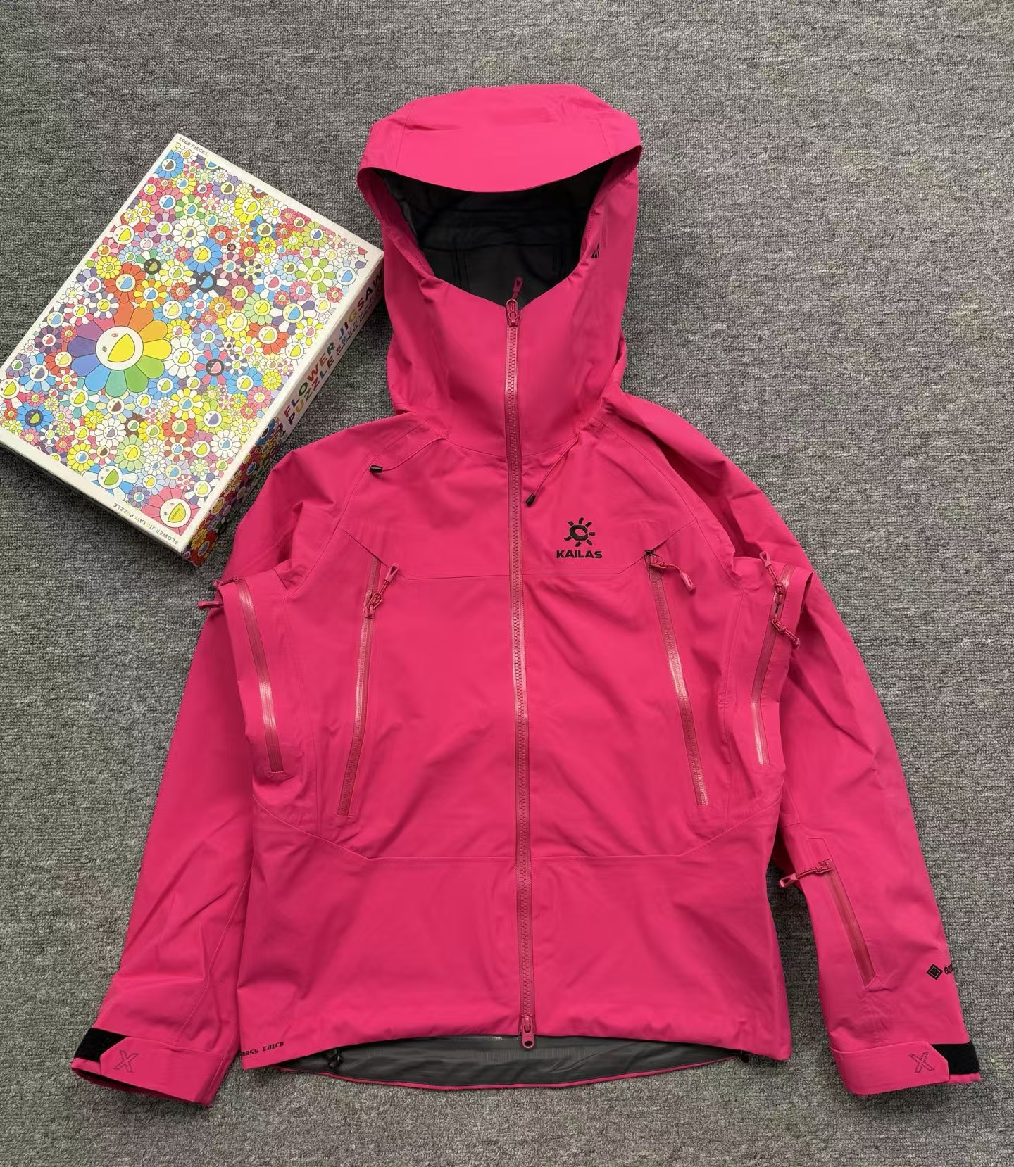 KAILAS MONT-X GORE-TEX® Pro Waterproof Jacket for Mountaineering in Alert Red