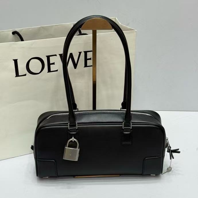 Loewe Smooth Leather Cropped Handbag Amazona 31