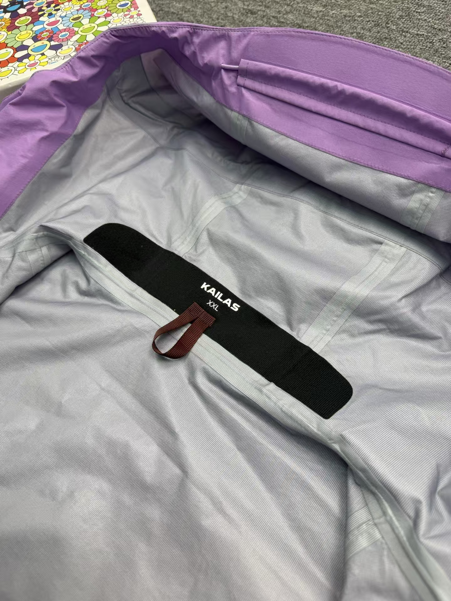 KAILAS Bogda LT Lightweight Stretch Softshell Jacket for Hiking in Windbell Purple