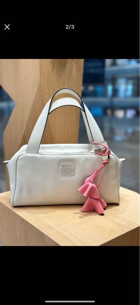 MIIUMIU leather pendant in pink