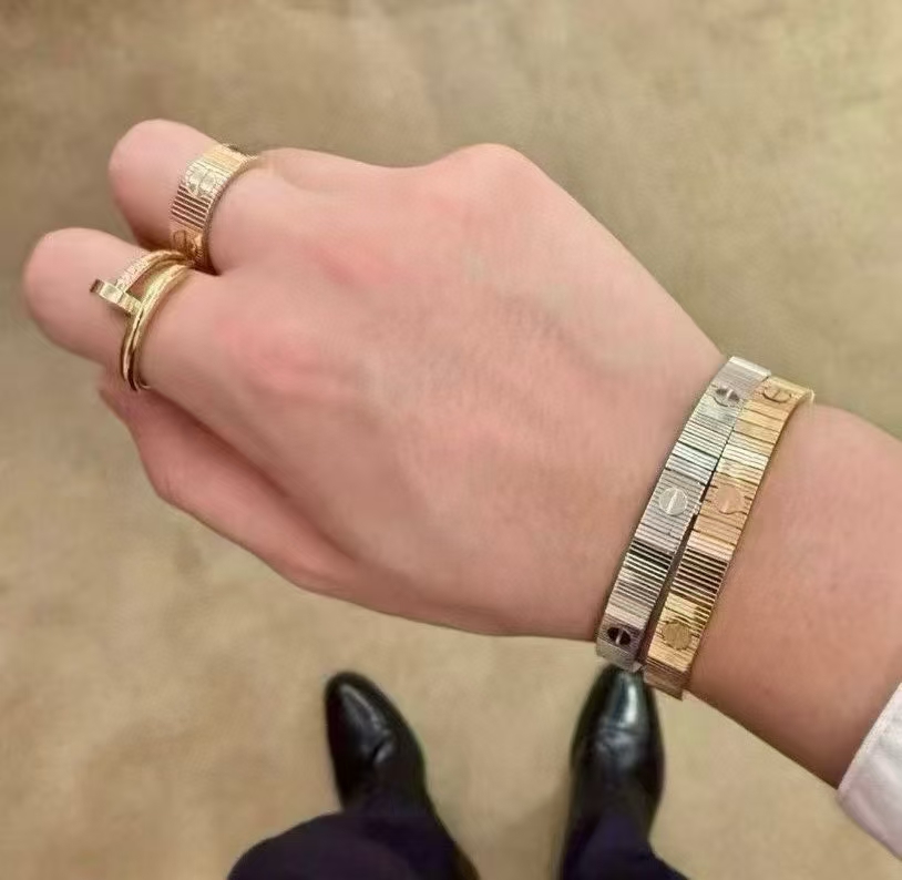 Cartier LOVE Unlimited Bracelet