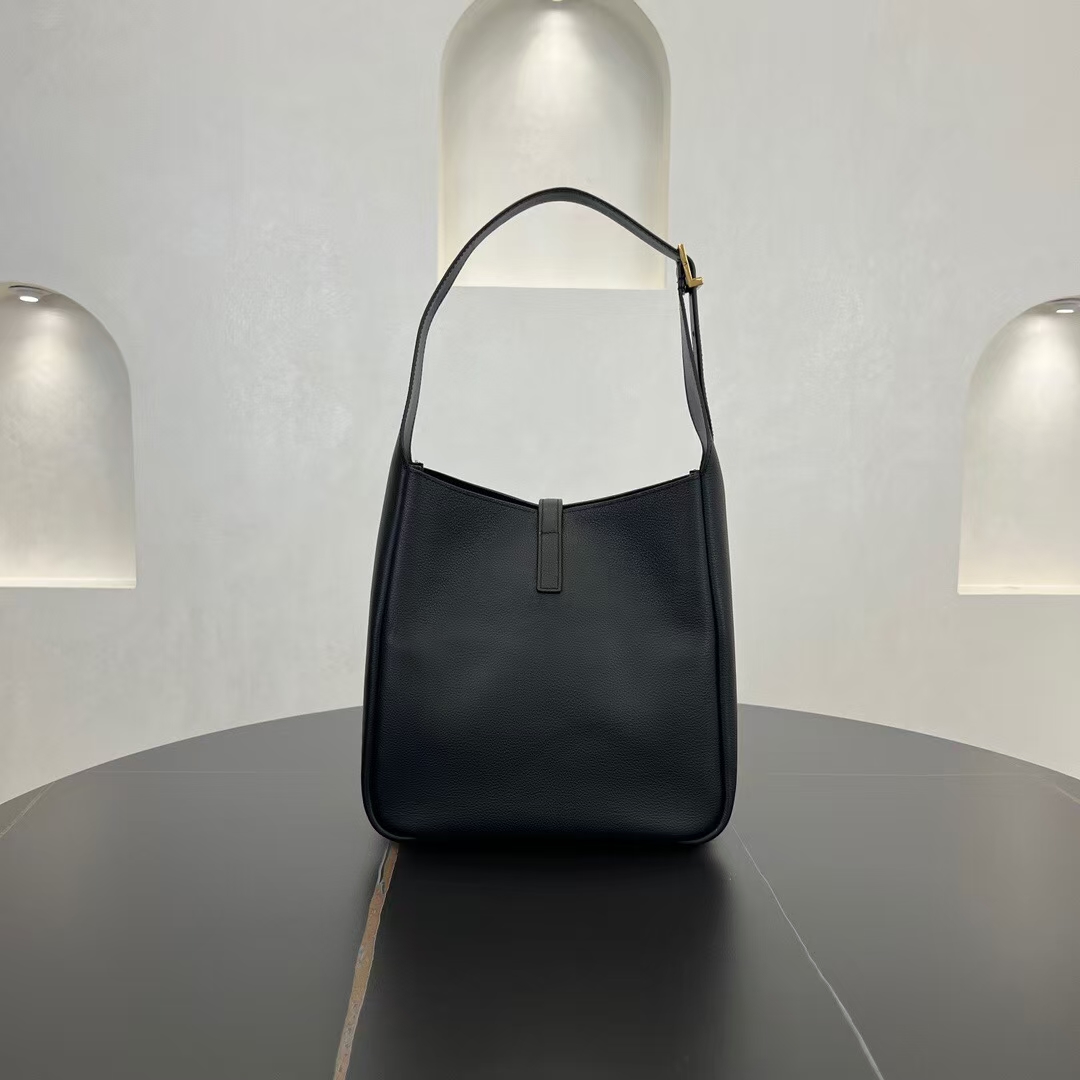 Saint Laurent Le 5 À 7 Small Grain de Poudre Leather Bag in Black