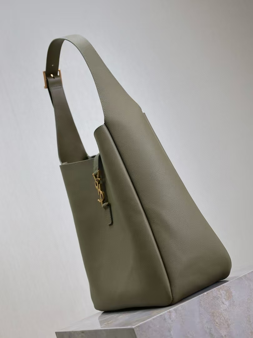 Saint Laurent Le 5 À 7 Large Grain de Poudre Leather Soft Handbag in Deep Moss Green