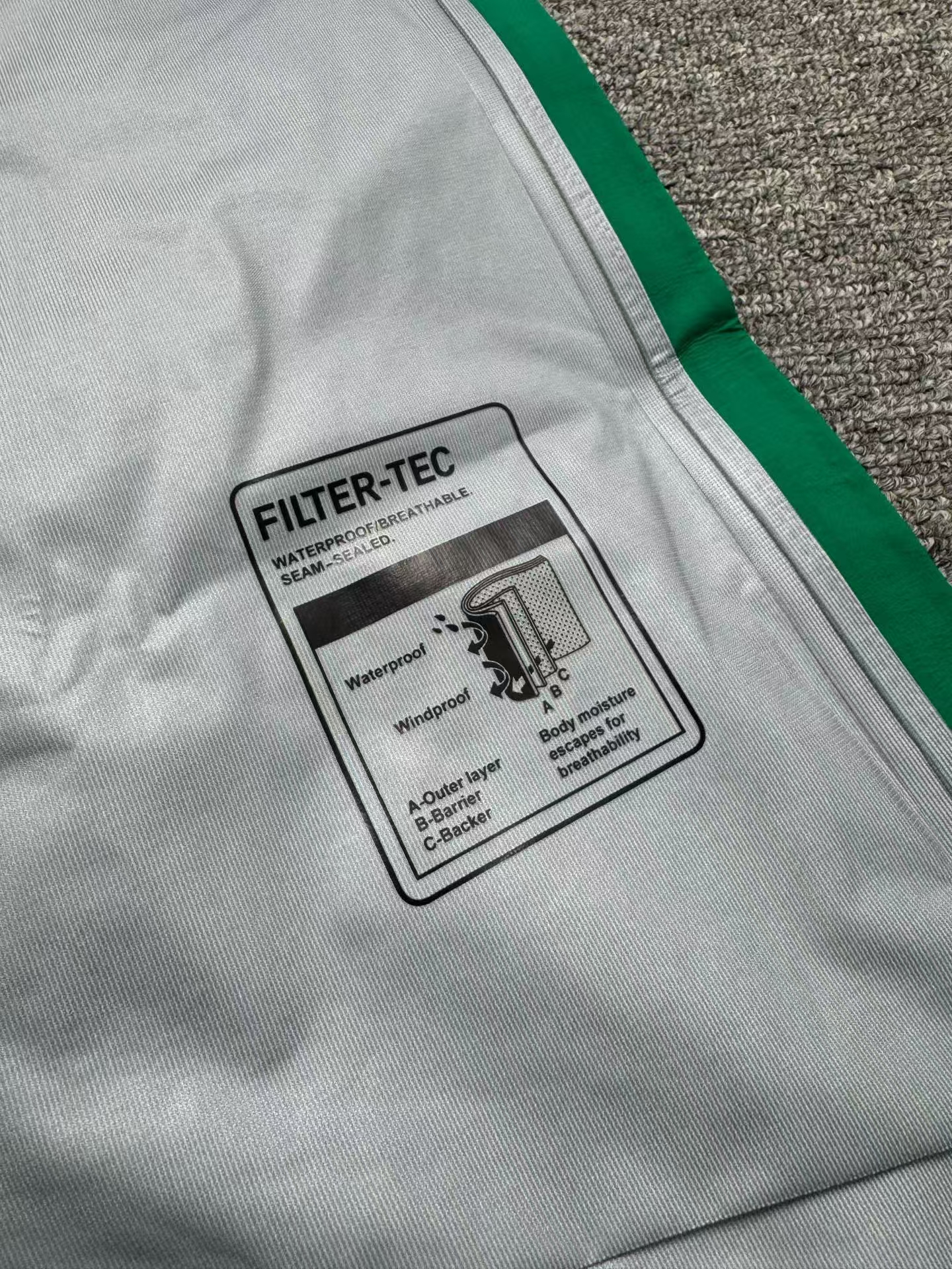 KAILAS Bogda LT Lightweight Stretch Softshell Jacket for Hiking in Moss Green