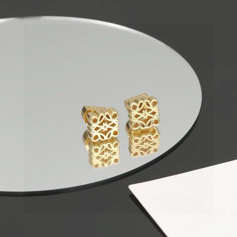 LOEWE Anagram Earring