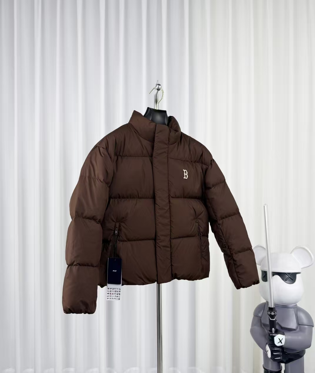 MLB Classic Cropped Puffer Jacket in Khaki