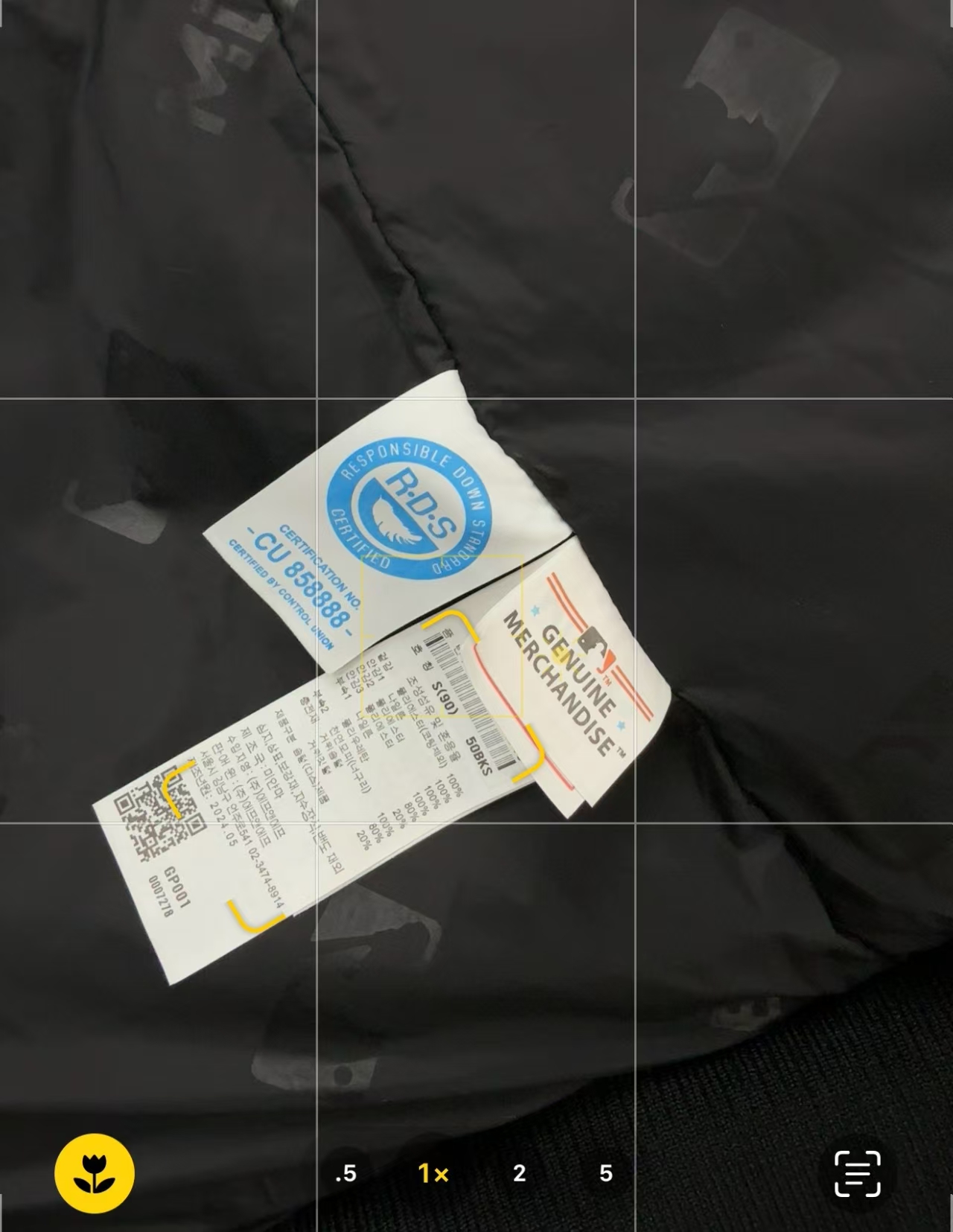 MLB New York Yankees 3rd Gen Puffer Cargo Jacket in Charcoal Grey