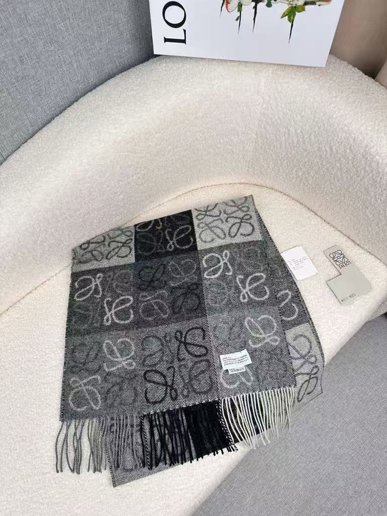 LOEWE Wool and Cashmere Check Scarf