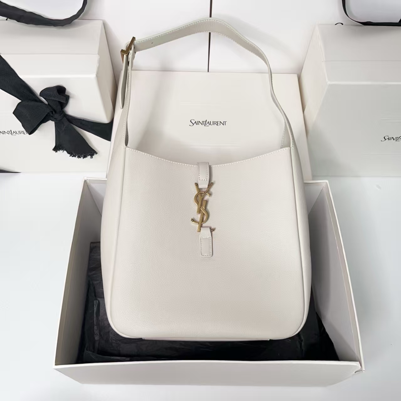 Saint Laurent Le 5 À 7 Small Grain de Poudre Leather Bag in White