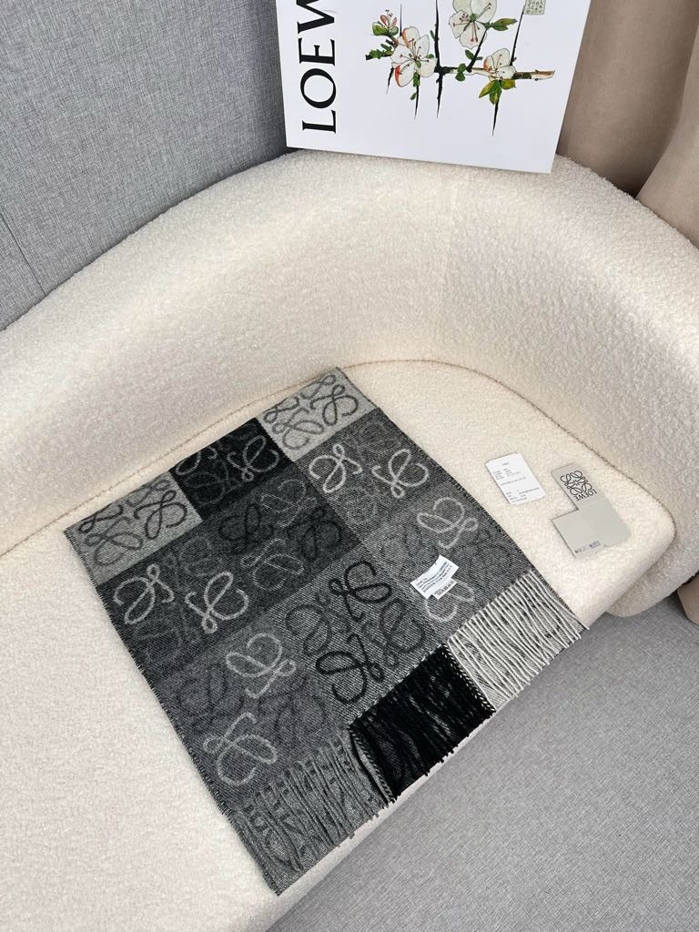 LOEWE Wool and Cashmere Check Scarf