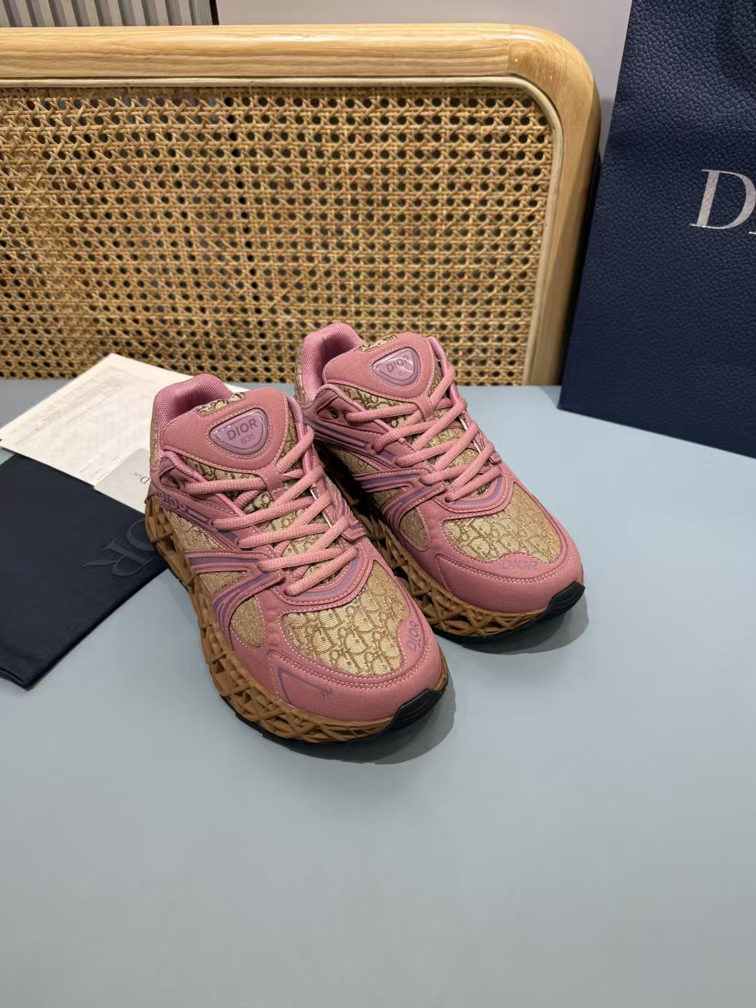 DIOR B35 Sneakers