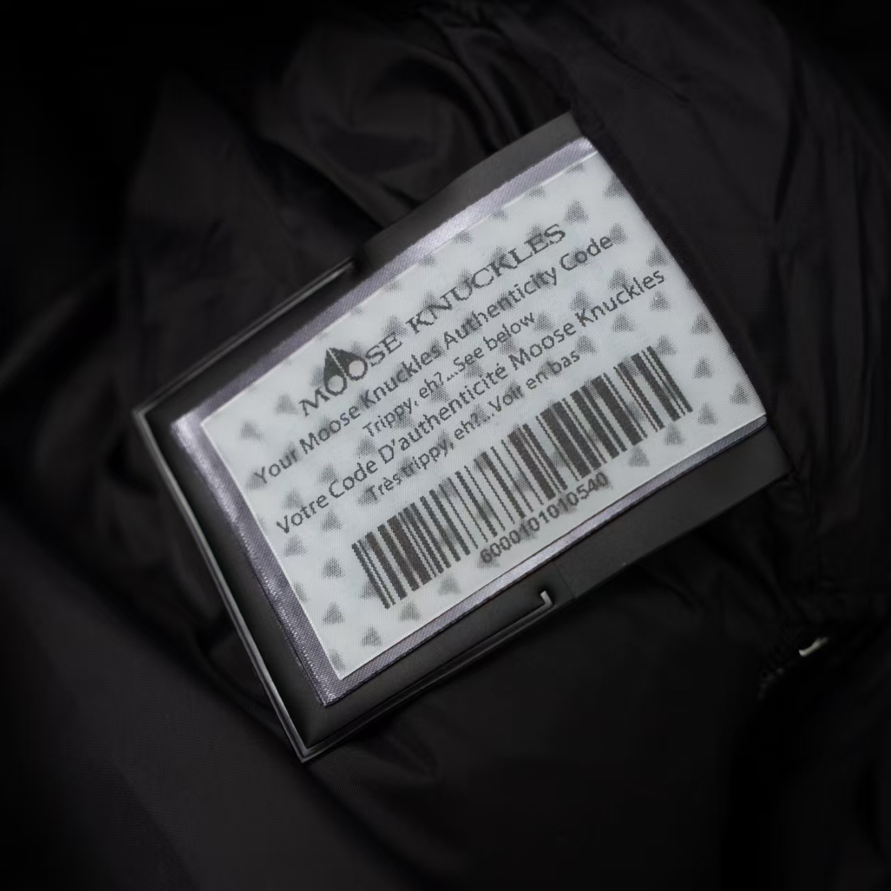 Moose Knuckles The 06 Hooded Puffer Jacket in Black