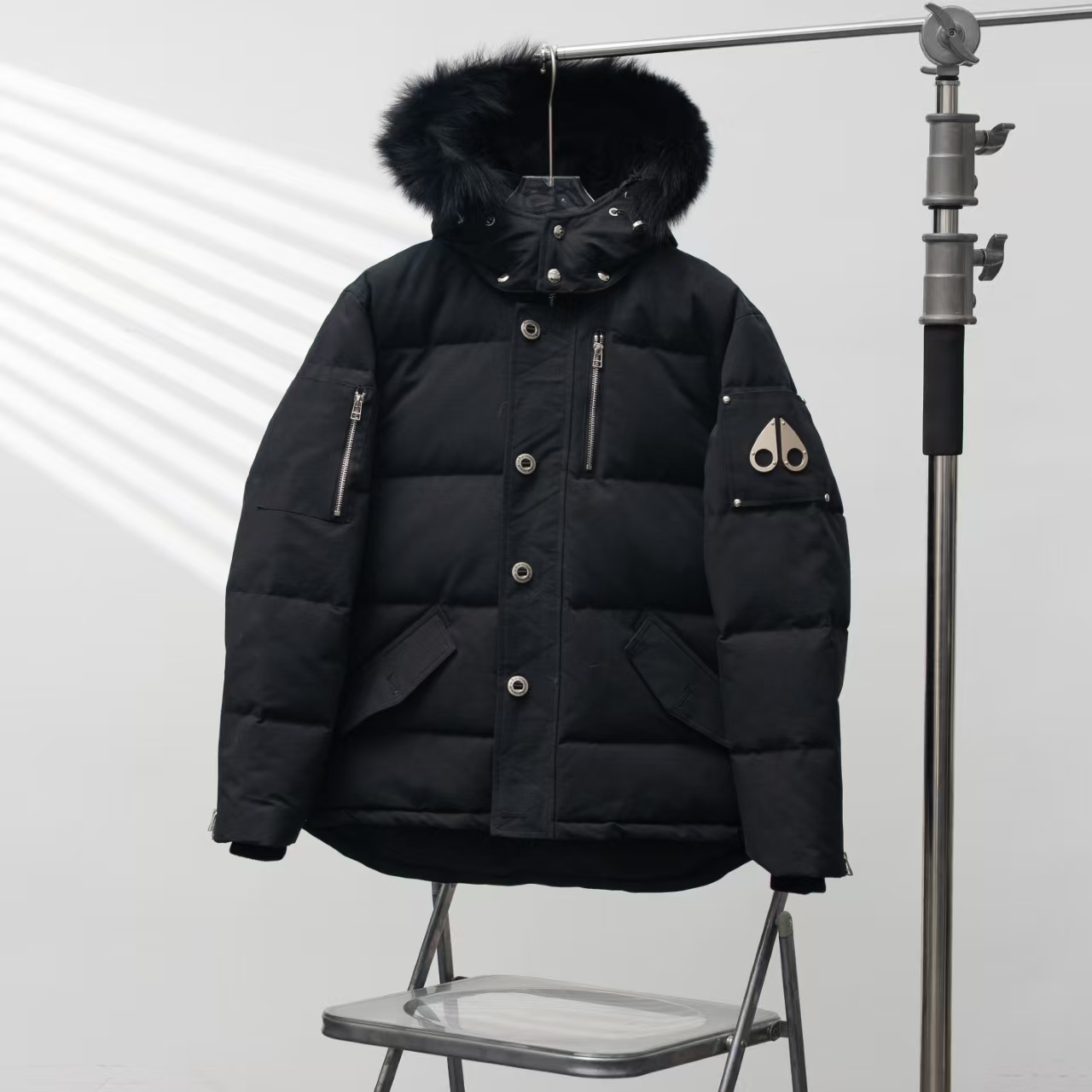 Moose Knuckles The 06 Hooded Puffer Jacket in Black