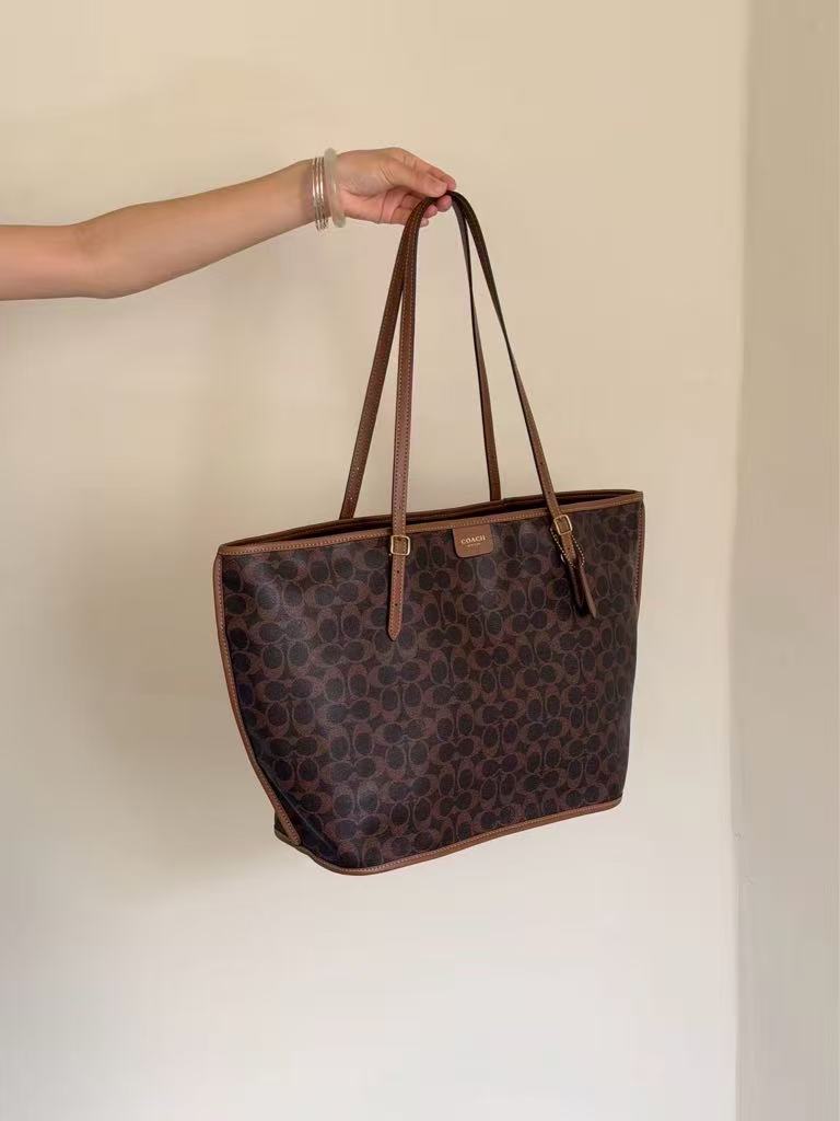 Classic logo TAXI tote bag Coach