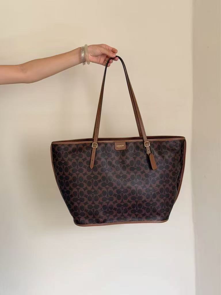 Classic logo TAXI tote bag Coach