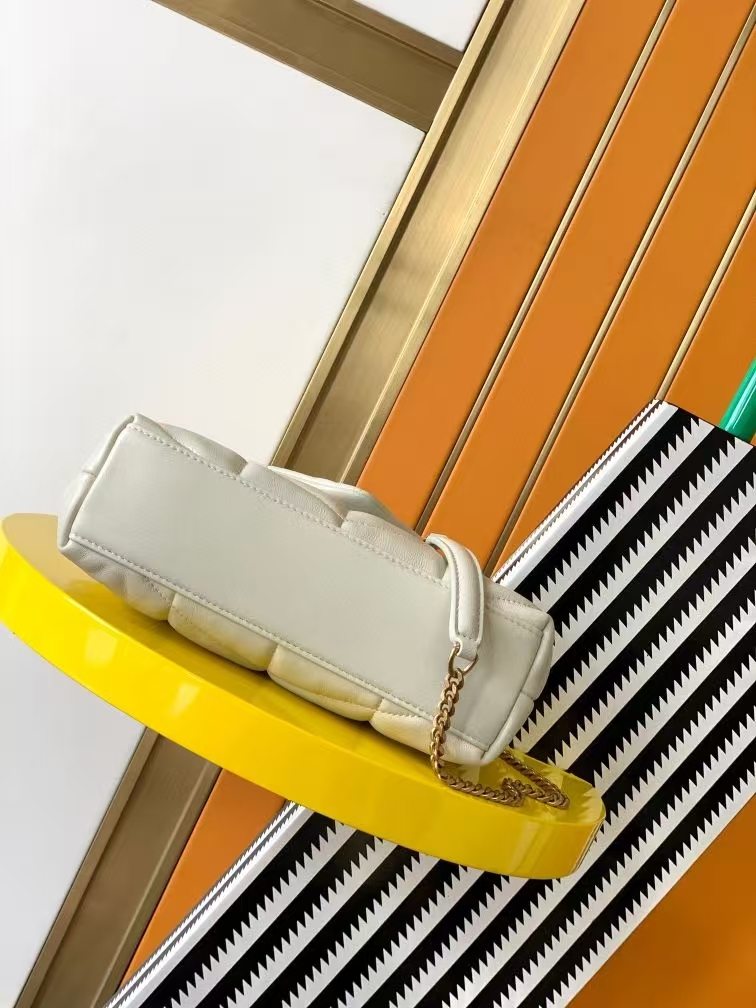 Saint Laurent Puffer Toy Sheepskin Handbag in Vintage White