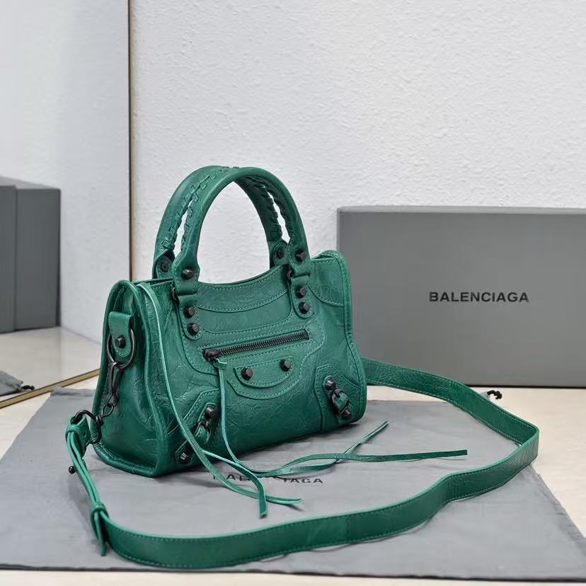 LE CITY handbag, emerald green, Balenciaga Parisian style