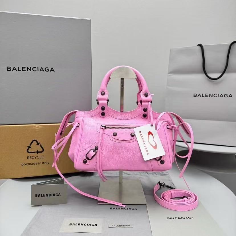 LE CITY pendant small-sized bowling bag in pink, made by Balenciaga